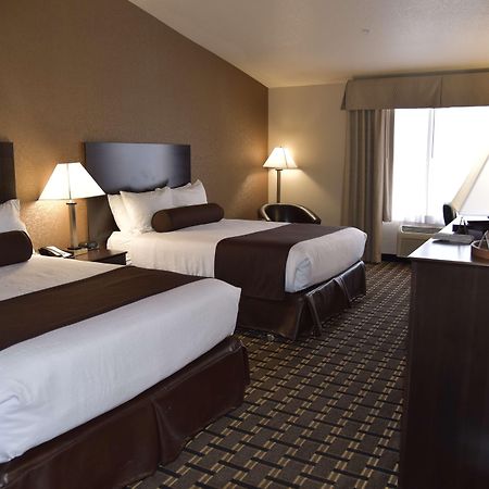 Best Western Plus Las Vegas West Exterior photo