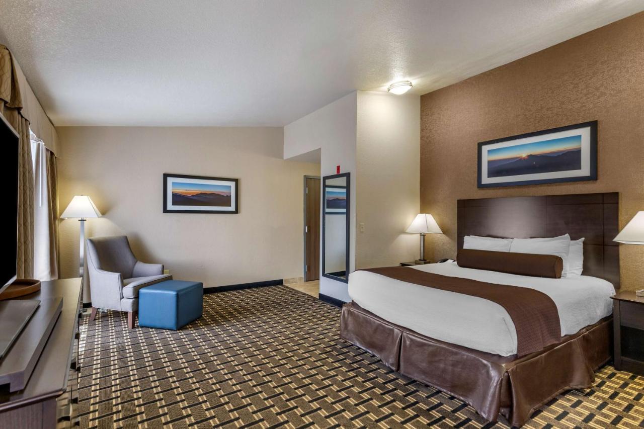 Best Western Plus Las Vegas West Exterior photo