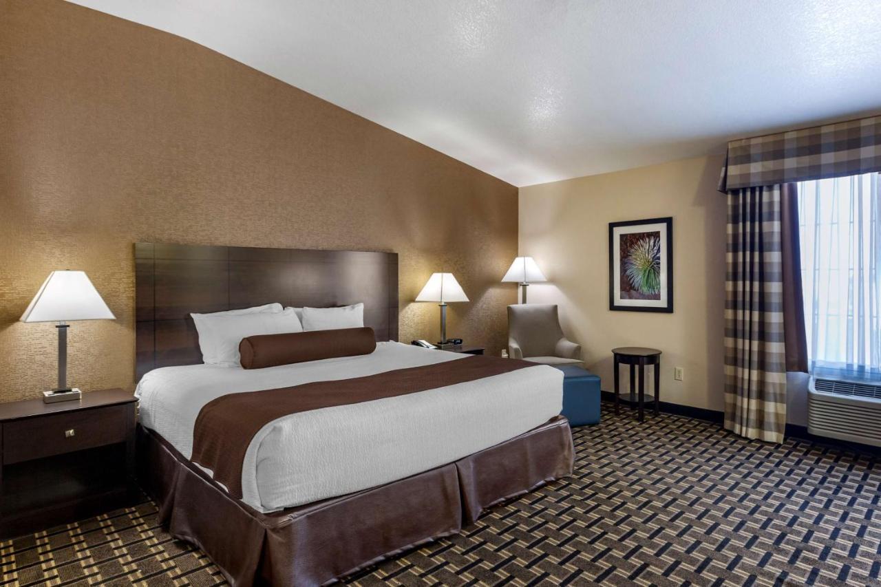 Best Western Plus Las Vegas West Exterior photo