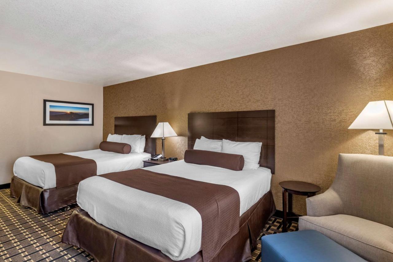 Best Western Plus Las Vegas West Exterior photo