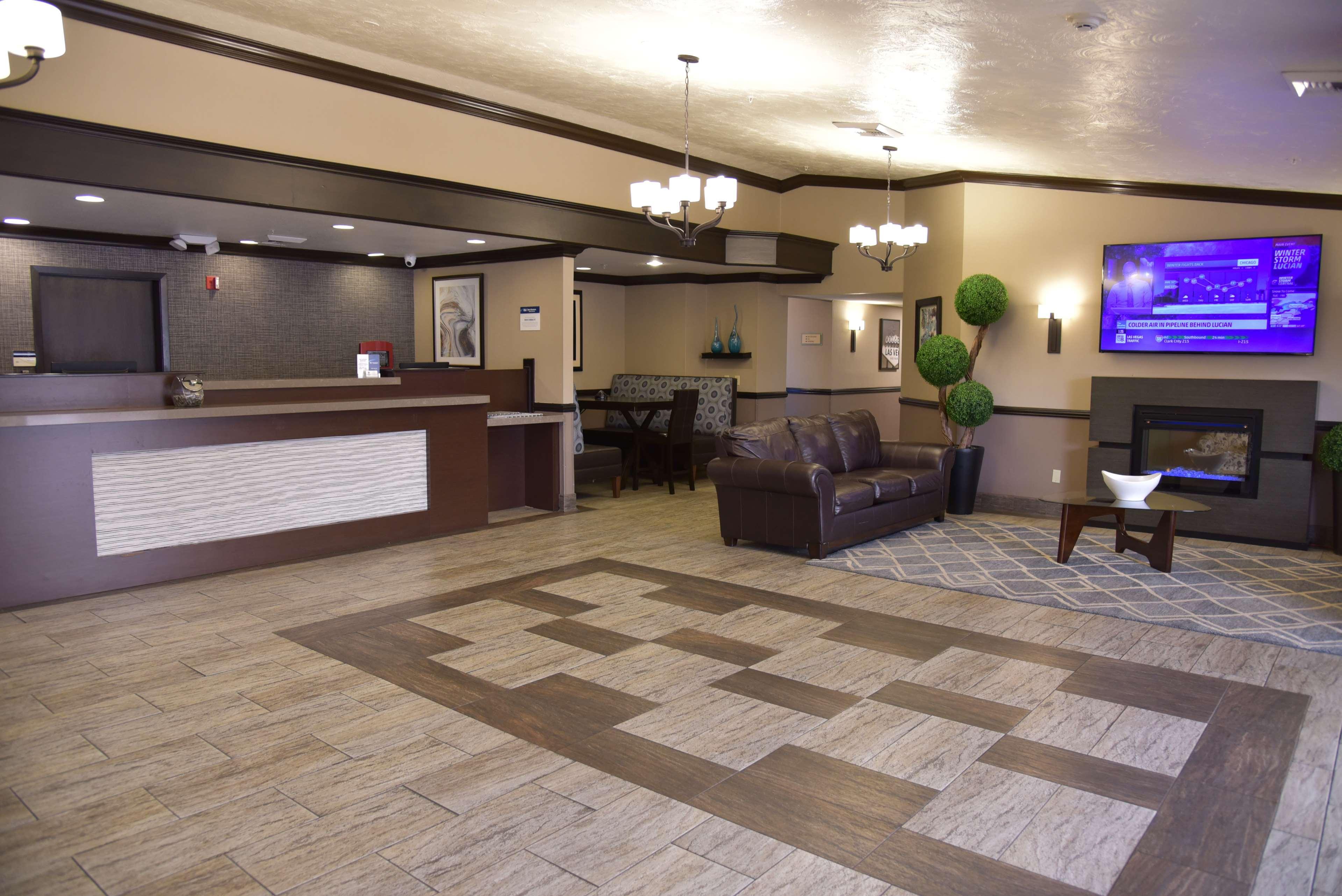 Best Western Plus Las Vegas West Exterior photo