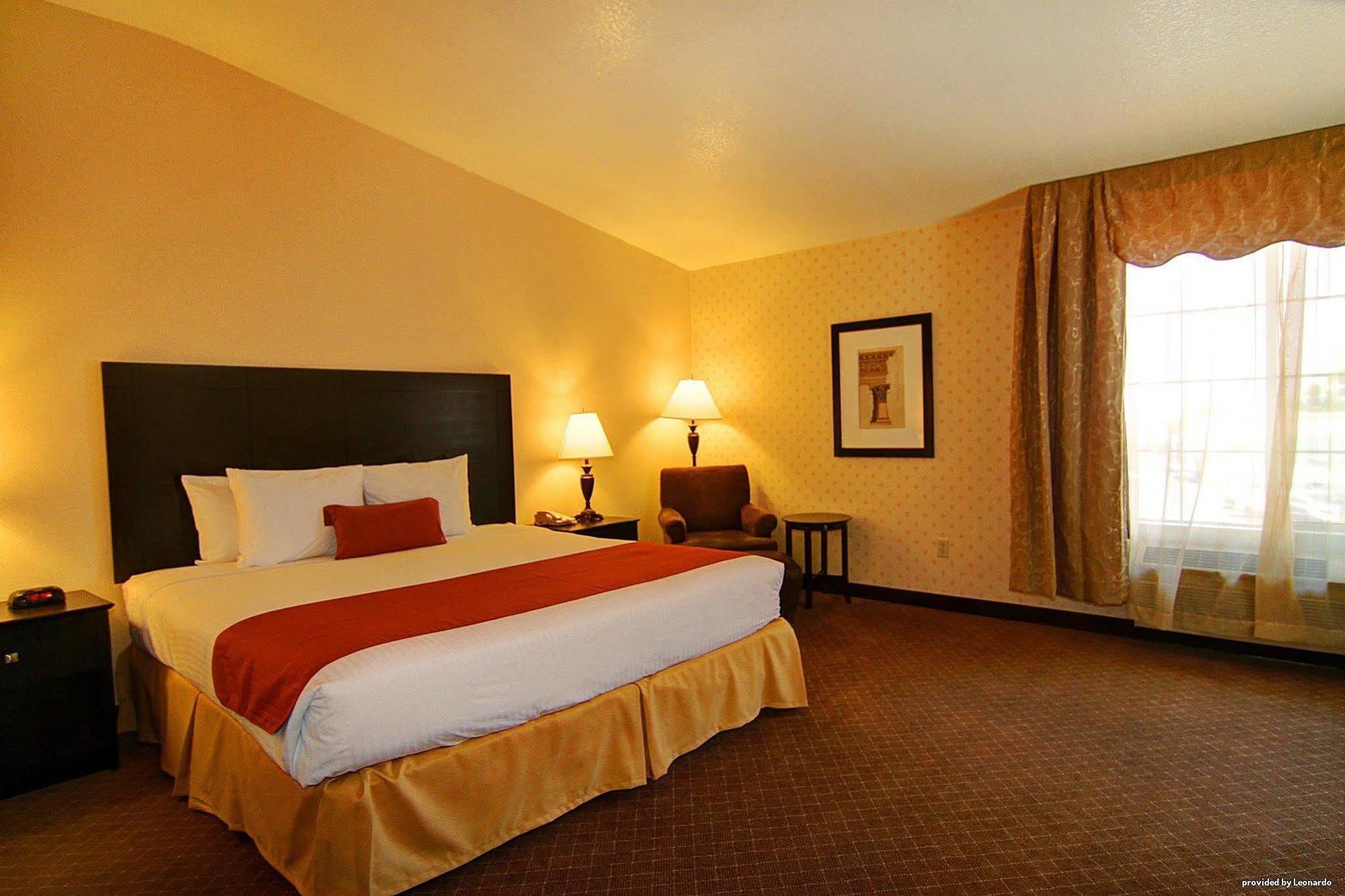 Best Western Plus Las Vegas West Room photo